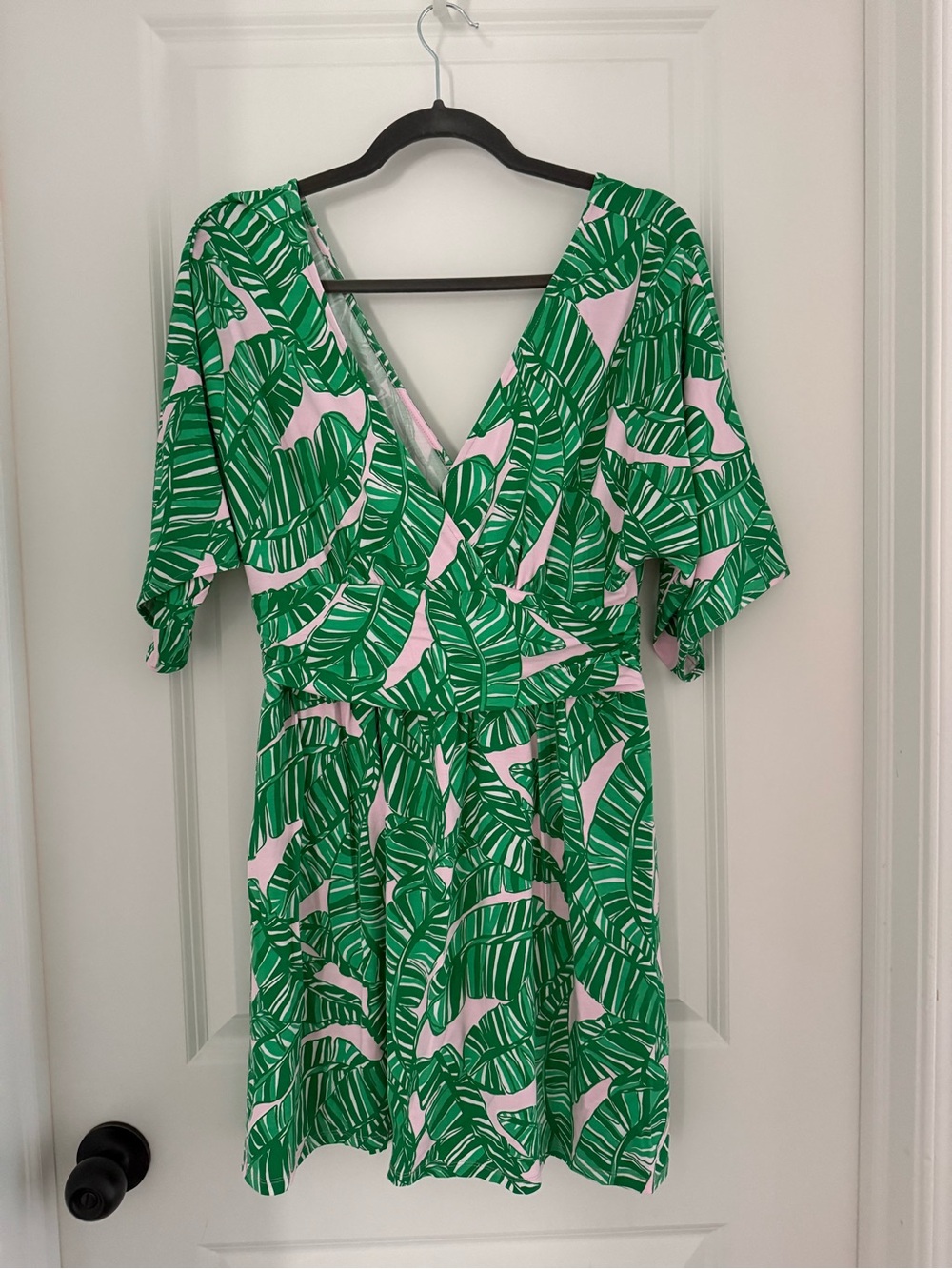 Lilly Pulitzer Green Palm-Print Romper Women's Size Medium Stretchy & Stylish